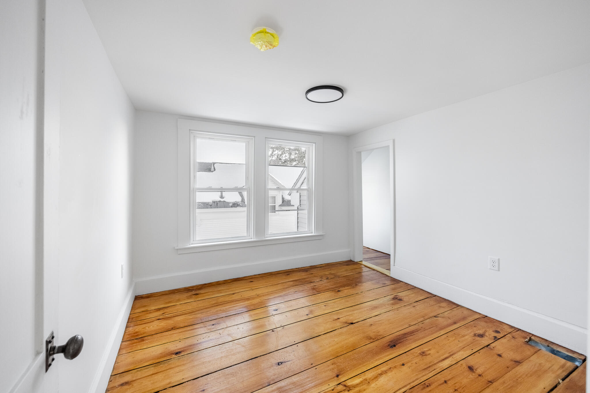 229 Center Street Bangor, ME 04401 - Photo 29 of 36 Room 2