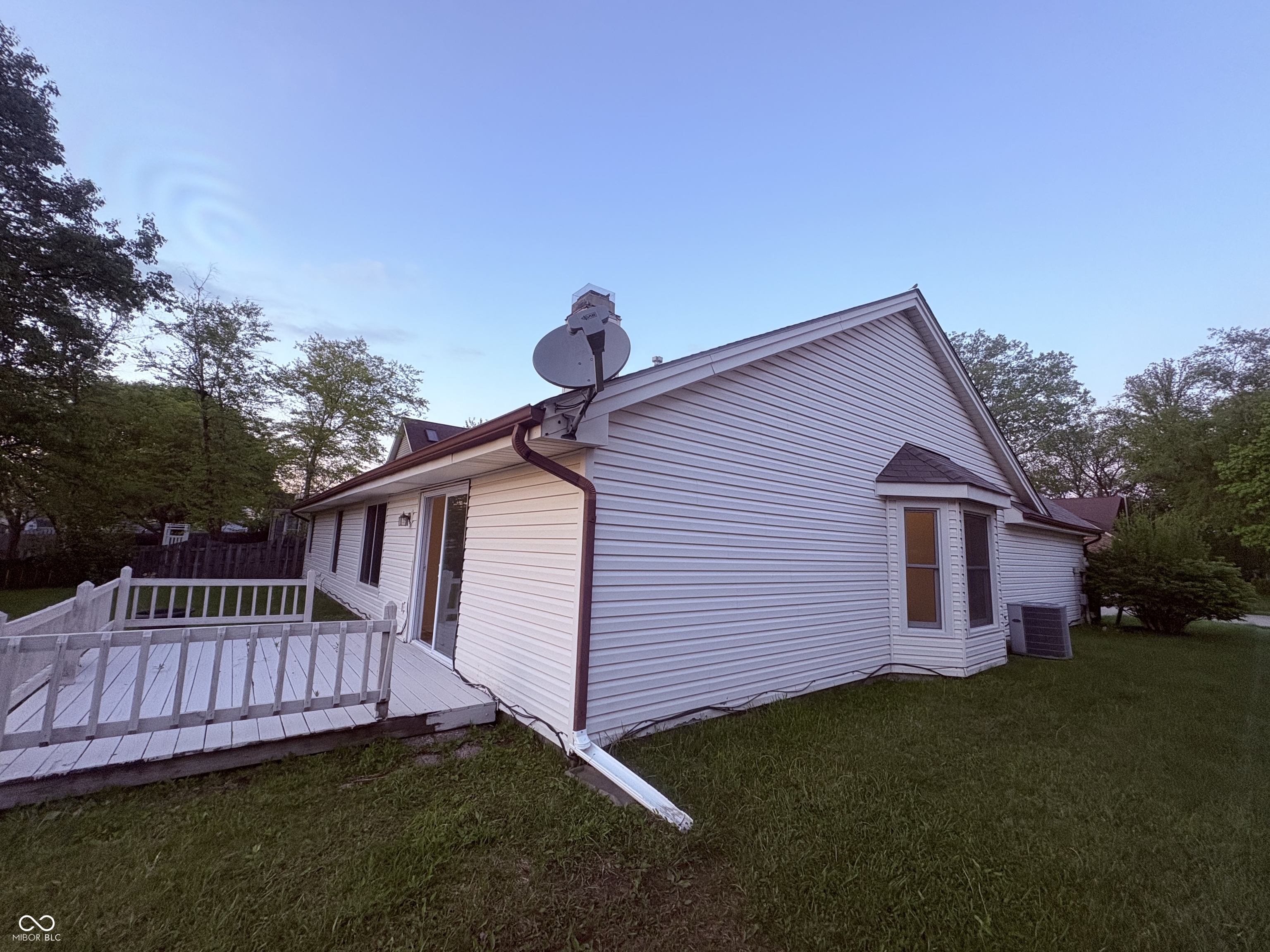 7630 Lippincott Way Indianapolis, IN 46268 - Photo 17 of 20