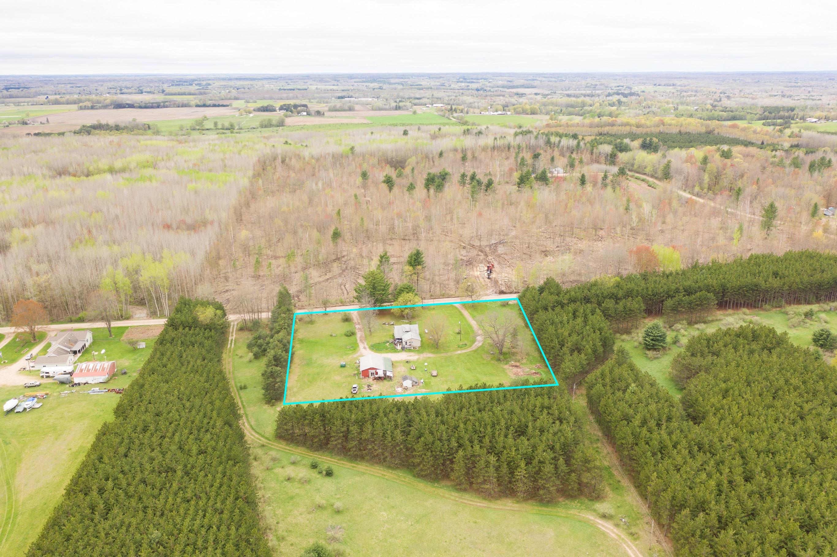 8800 Northwest County Line Road Barryton, MI 49305 - Photo 4 of 25 DJI_0314line