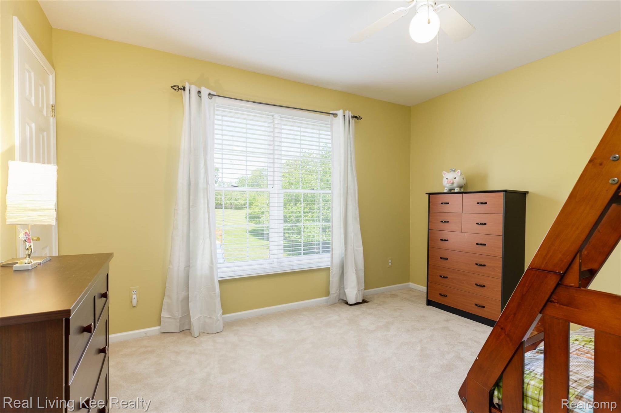 2398 Pleasant View Drive Rochester, MI 48306 - Photo 35 of 49 2398PleasantView-31.jpg