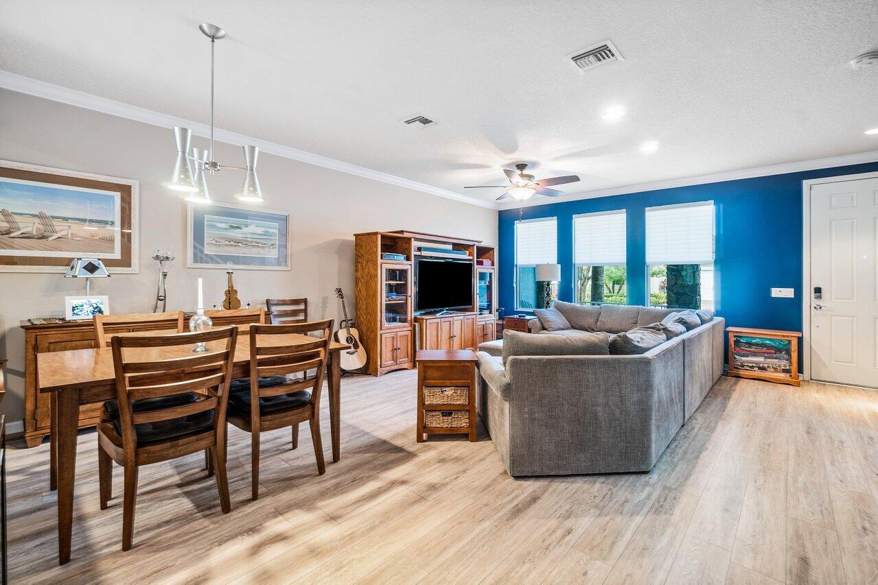 1192 Turnbridge Drive Jupiter, FL 33458 - Photo 8 of 25 Living Room