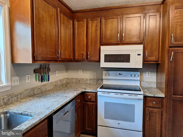 $2,550 | 12 Albano Court, Palmyra, VA 22963