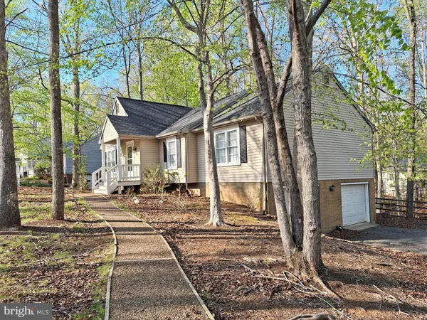 $2,550 | 12 Albano Court, Palmyra, VA 22963
