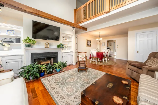 $599,900 | 39 Blossom Avenue, Unit 4, Osterville, MA 02655