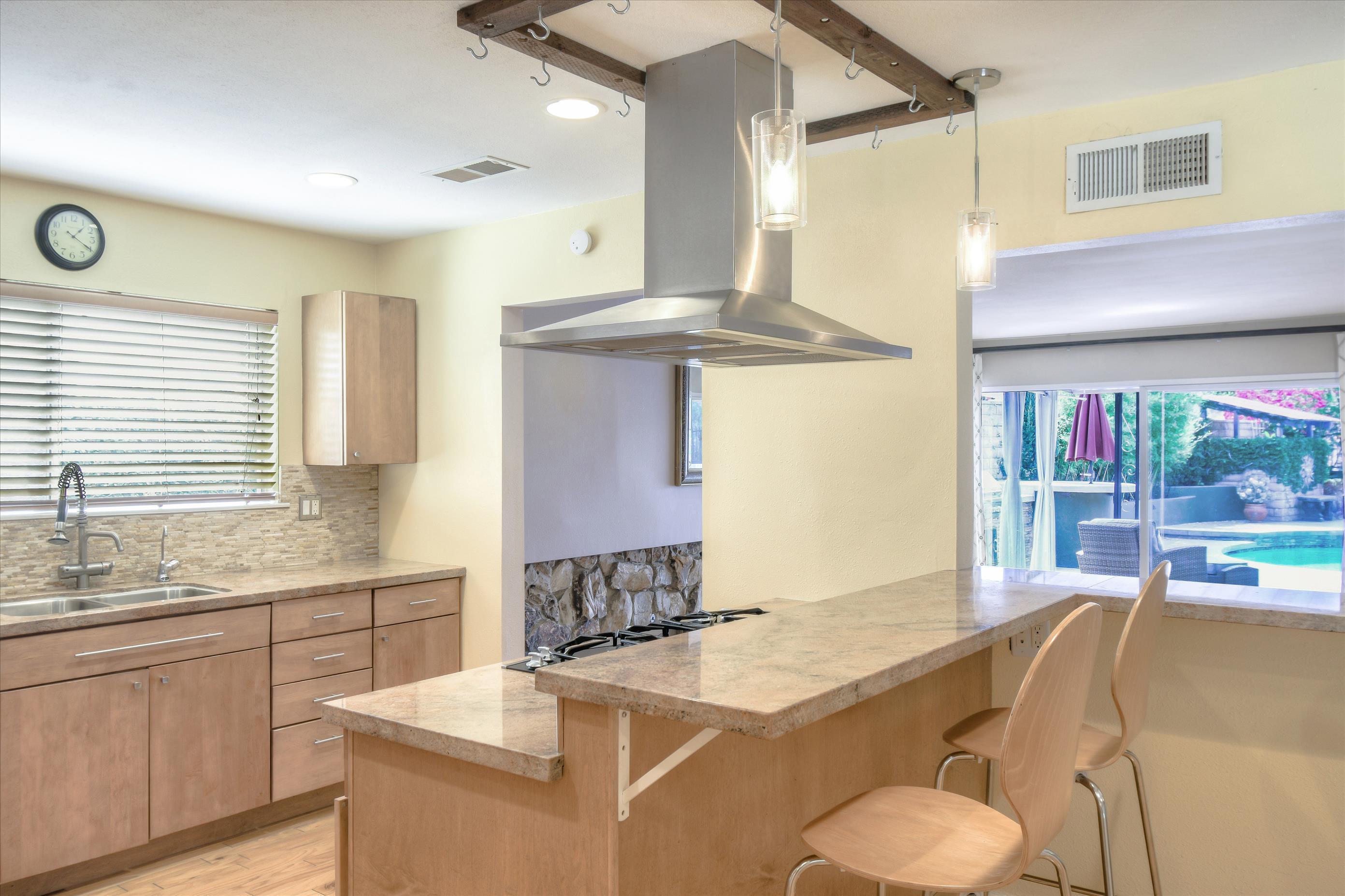 26078 Adamor Road Calabasas, CA 91302 - Photo 19 of 43 Kitchen7