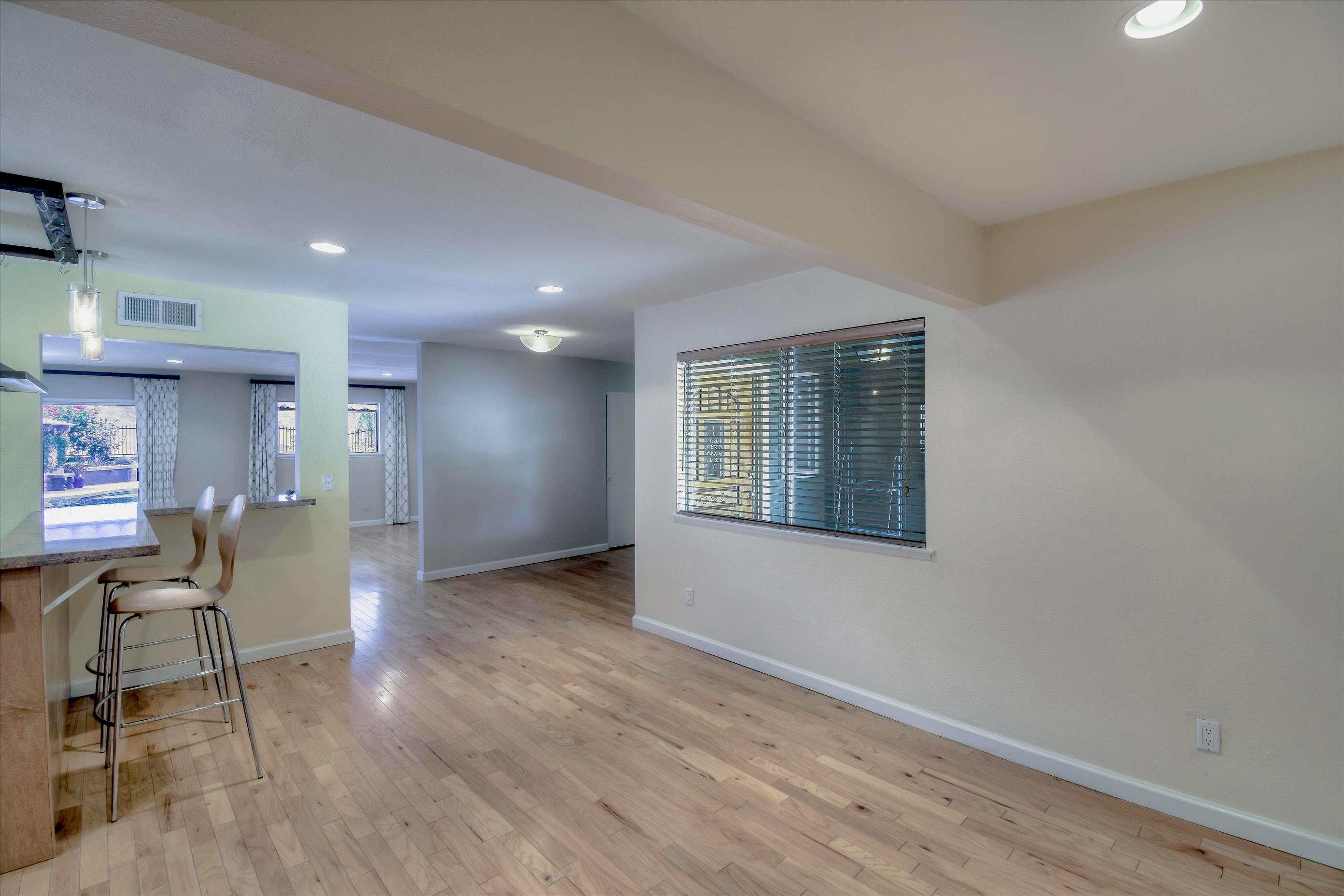 26078 Adamor Road Calabasas, CA 91302 - Photo 21 of 43 DiningRoom2
