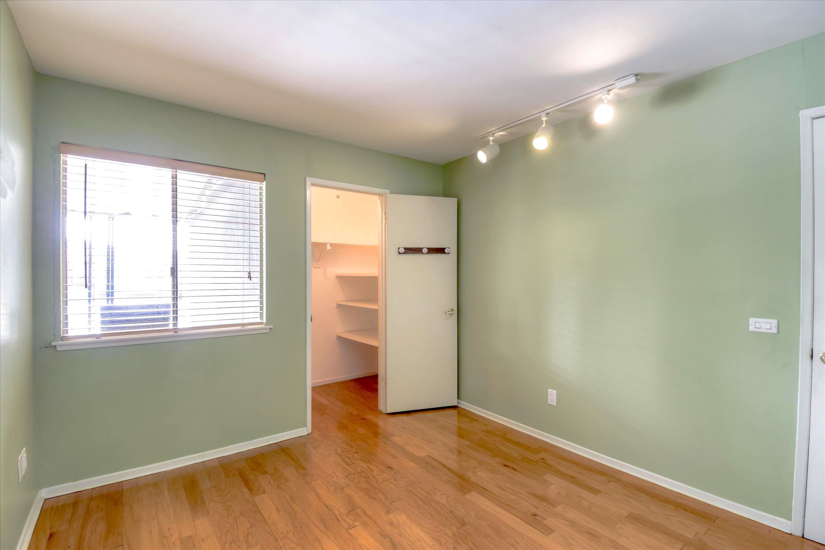 26078 Adamor Road Calabasas, CA 91302 - Photo 43 of 43 Bedroom4c