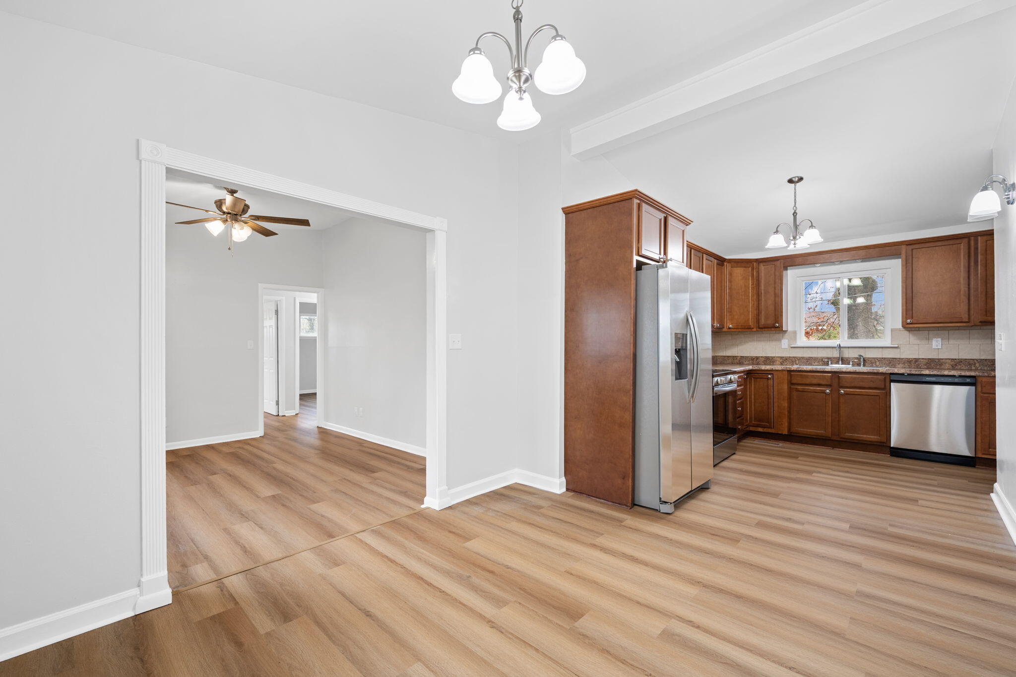 4512 Dumac Road Chattanooga, TN 37416 - Photo 4 of 23 16-web-or-mls-DSC_9953