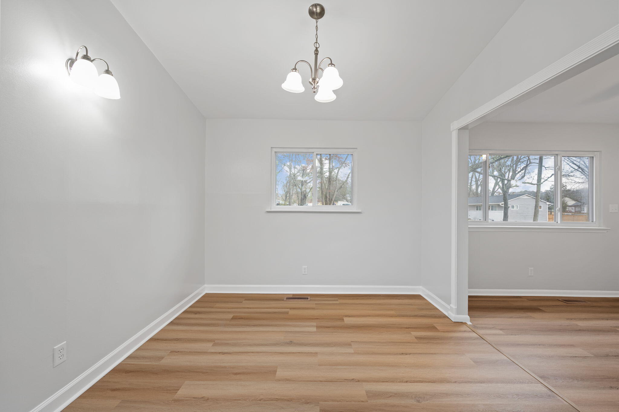 4512 Dumac Road Chattanooga, TN 37416 - Photo 5 of 23 15-web-or-mls-DSC_9956