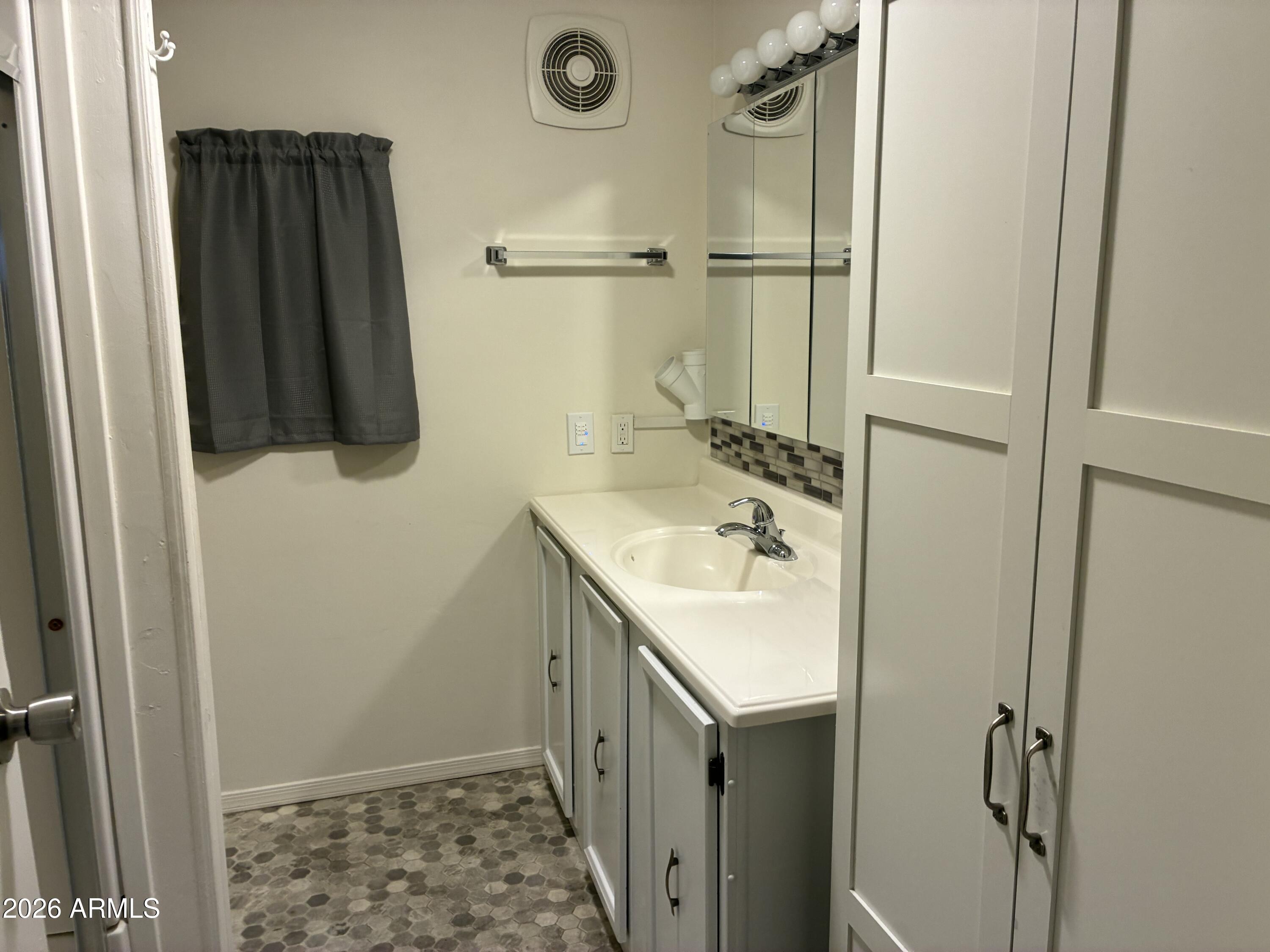 53 North Mountain Road, Unit 58 Apache Junction, AZ 85120 - Photo 14 of 35 IMG_0821