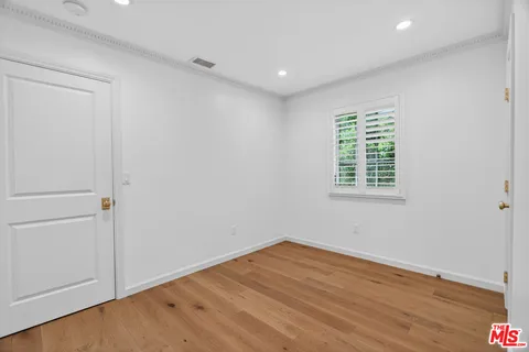 $17,500 | 462 Warner Avenue, Los Angeles, CA 90024