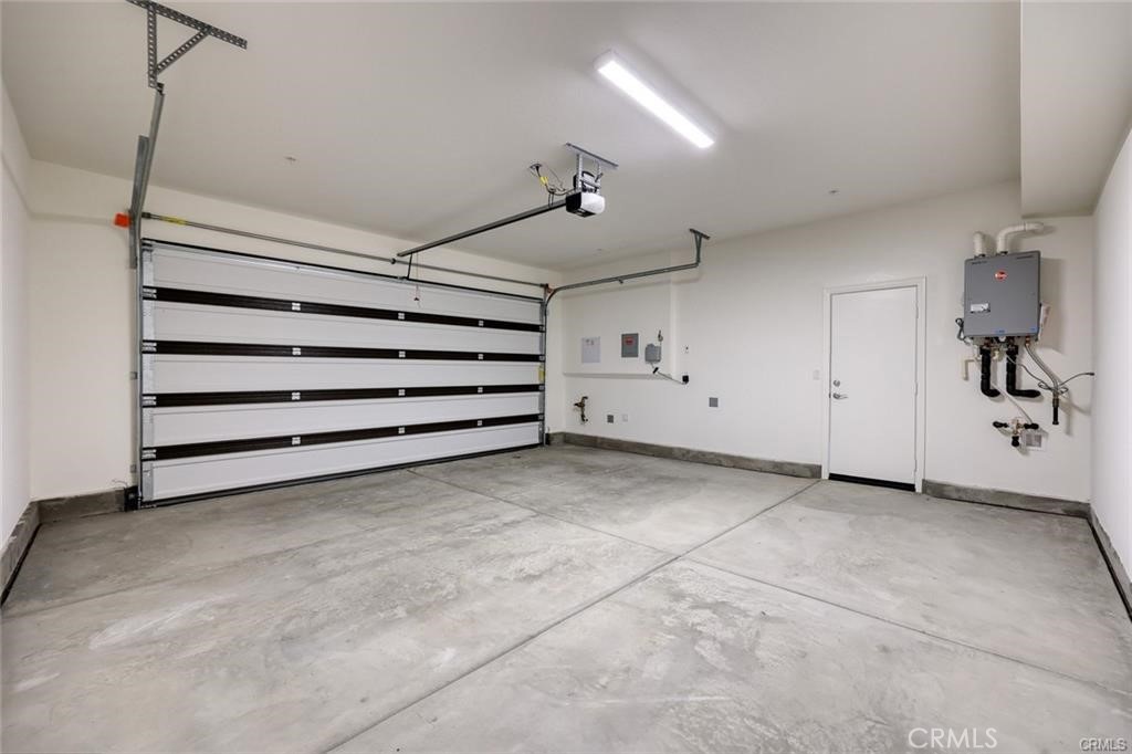 21147 Broken Stone Court Riverside, CA 92507 - Photo 4 of 5