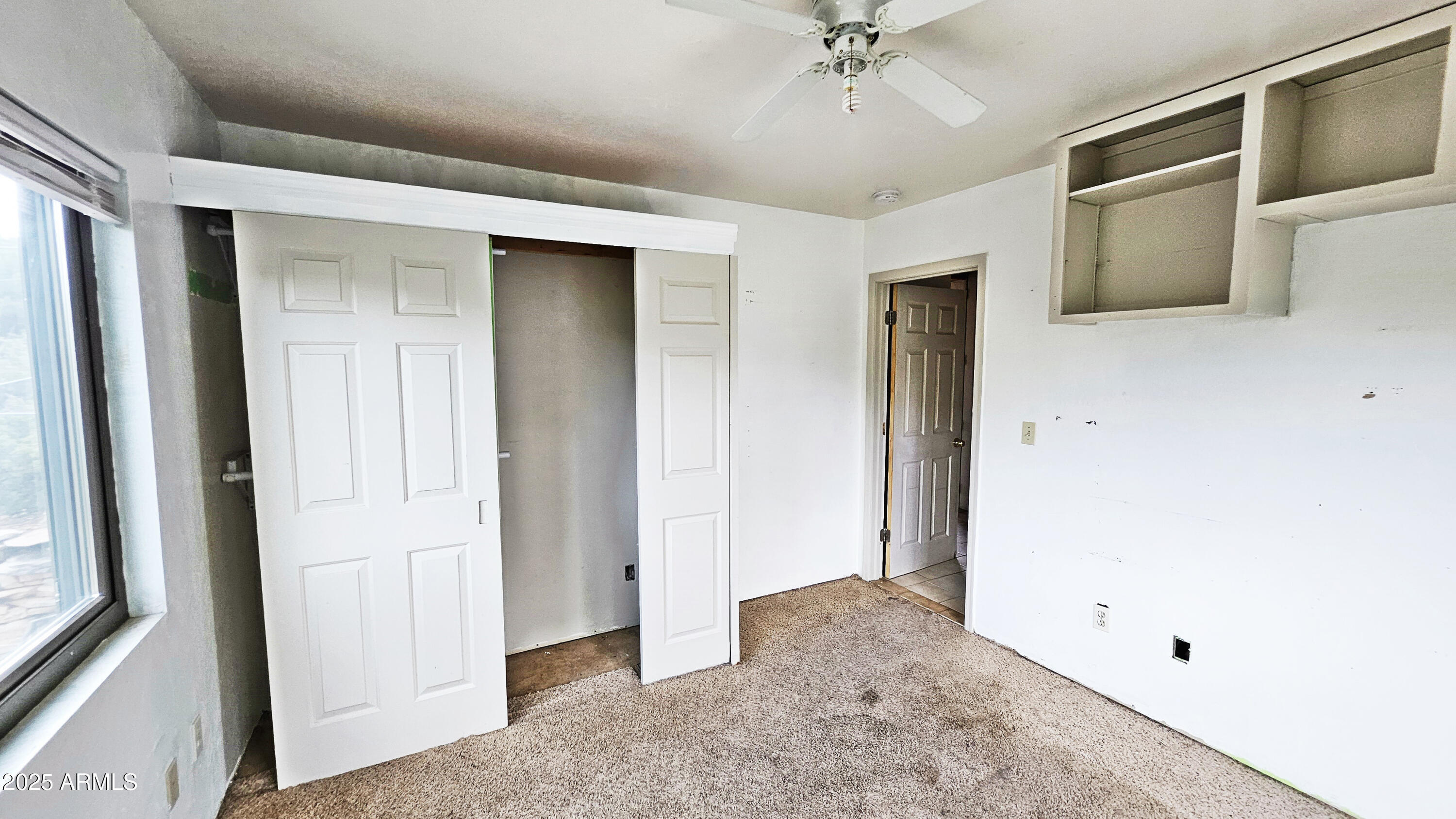 616 Verde Place Payson, AZ 85541 - Photo 18 of 29 a view of a livingroom with an empty space
