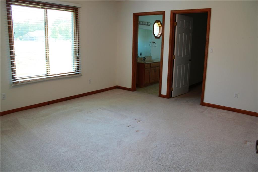 169 Warwick Way Pendleton, IN 46064 - Photo 14 of 28