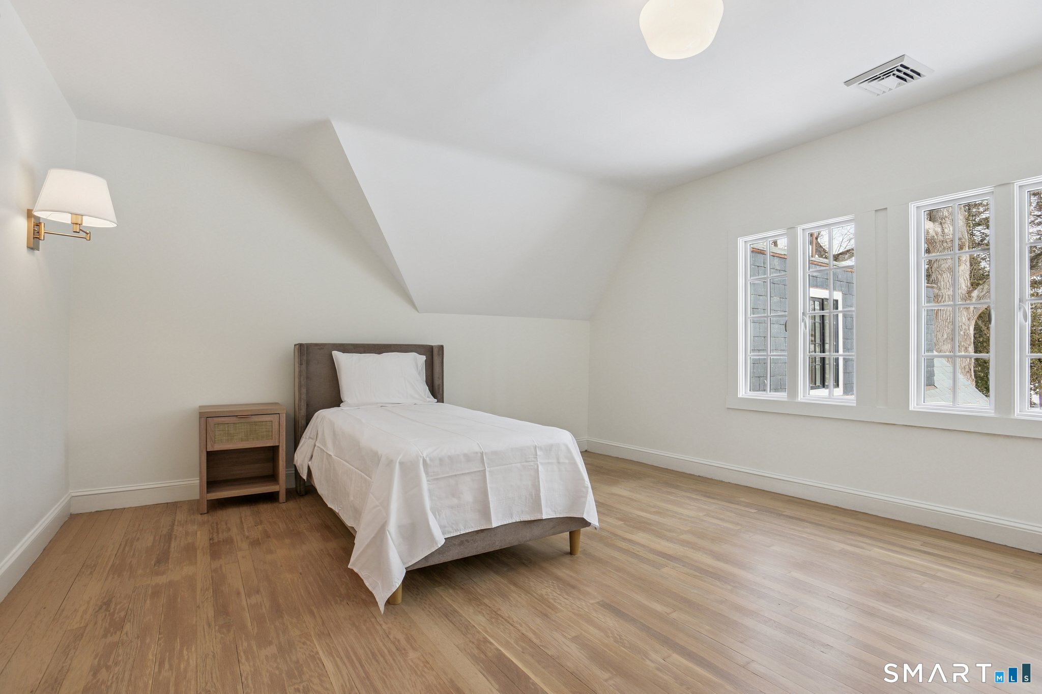 1085 Ridge Road Hamden, CT 06517 - Photo 32 of 41 Bedroom 4