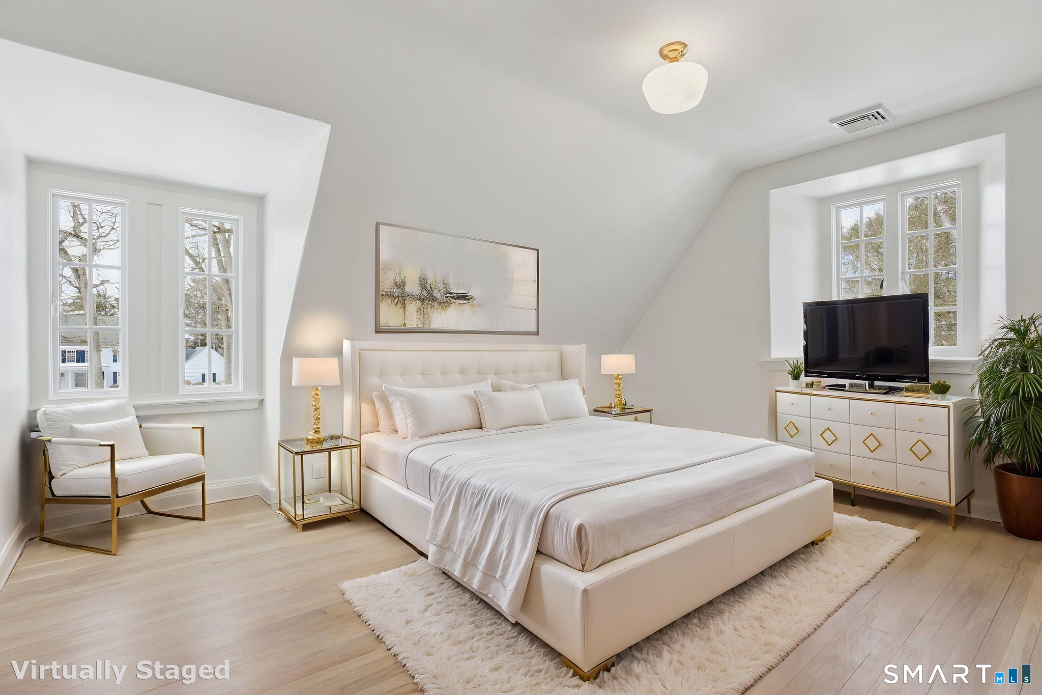 1085 Ridge Road Hamden, CT 06517 - Photo 33 of 41 Bedroom 5 has a private bathroom