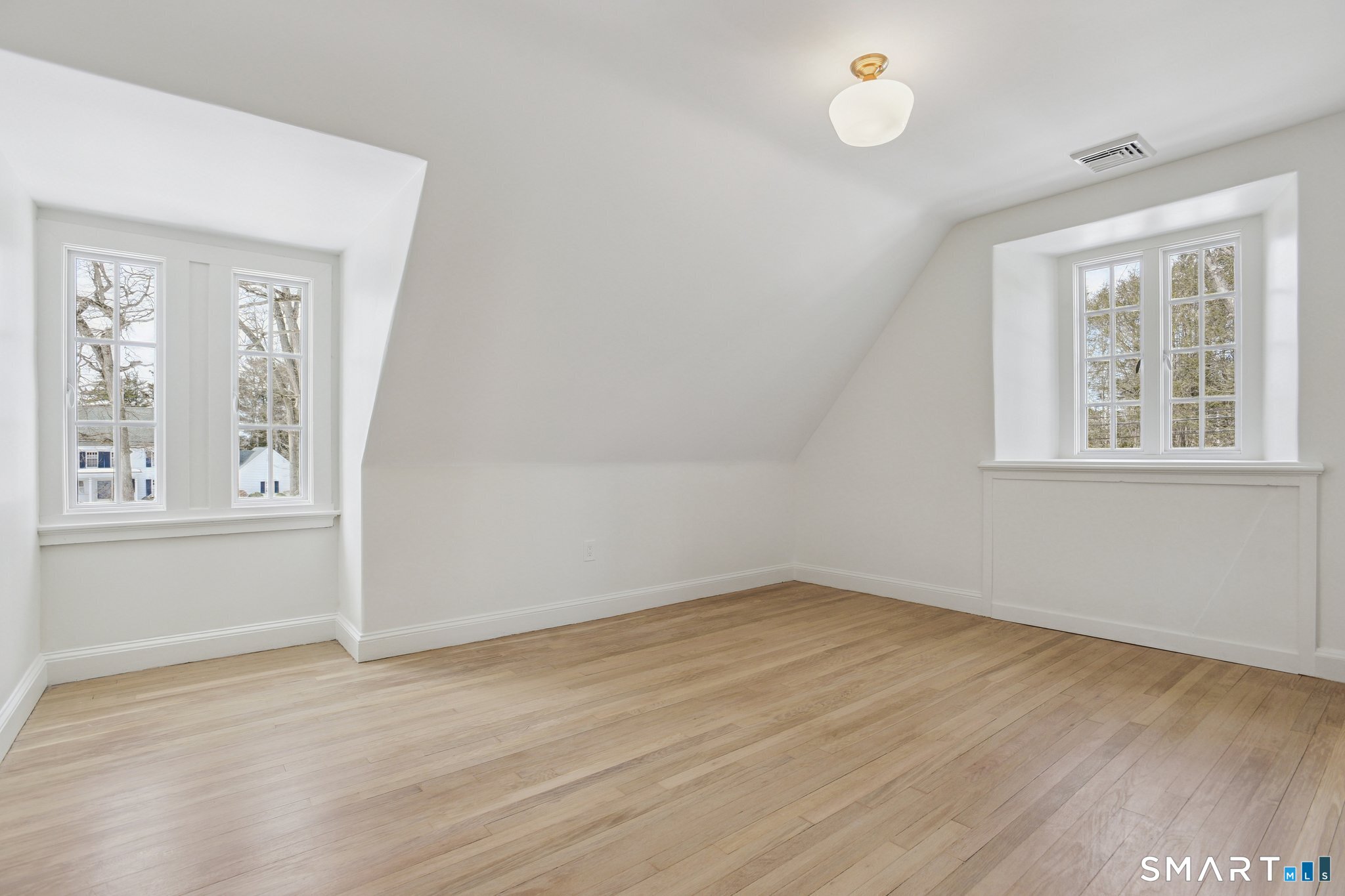 1085 Ridge Road Hamden, CT 06517 - Photo 34 of 41