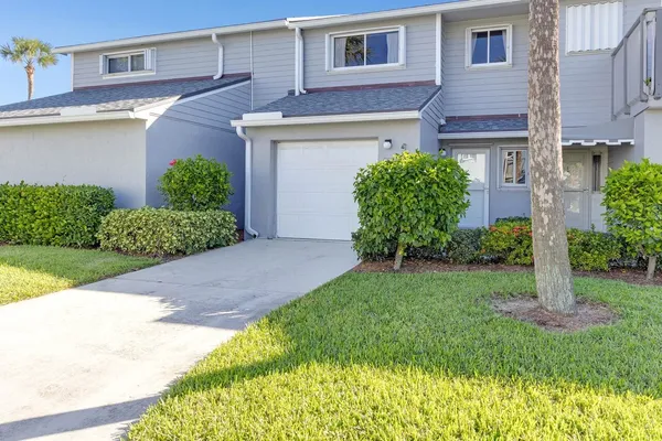 $4,000 | 4949 North Hwy A1A, Unit 45, Fort Pierce, FL 34949