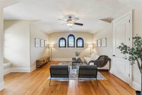 $1,895,000 | 2008 Center Drive, Casselberry, FL 32707