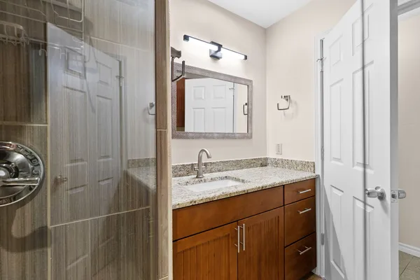 $1,950 | 2630 Gwendolyn Lane, Unit A, Austin, TX 78748