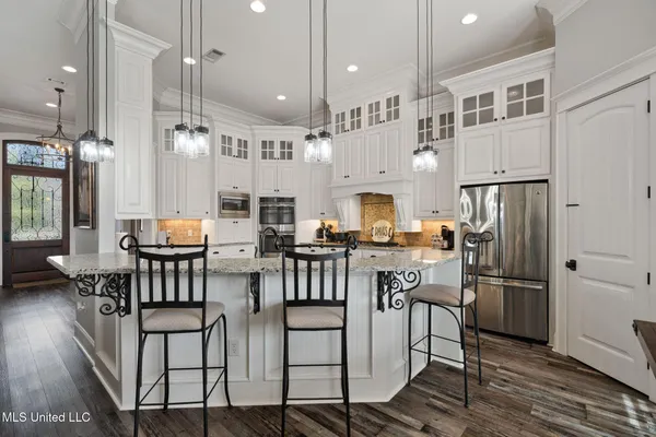 $610,000 | 135 472nd Highway, Pinola, MS 39149