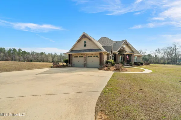$610,000 | 135 472nd Highway, Pinola, MS 39149