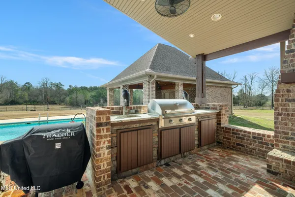 $610,000 | 135 472nd Highway, Pinola, MS 39149