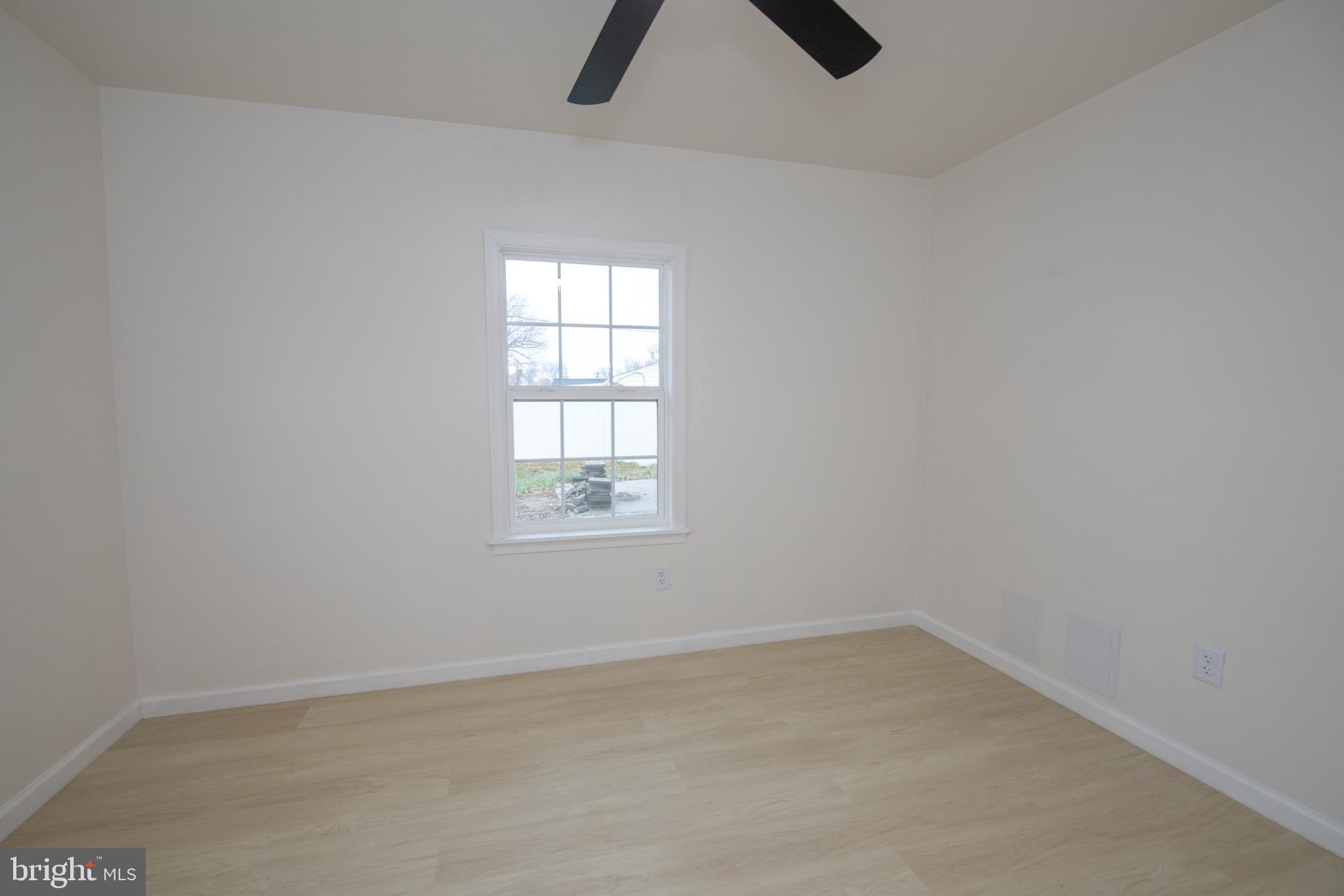 30 Mistletoe Lane Levittown, PA 19054 - Photo 23 of 26 Bedroom 3