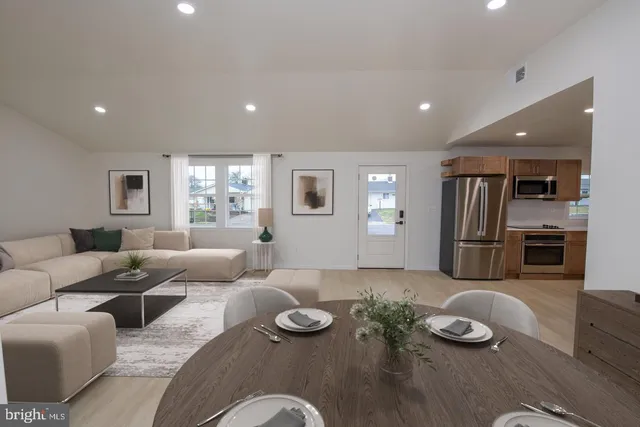 $440,000 | 30 Mistletoe Lane, Levittown, PA 19054