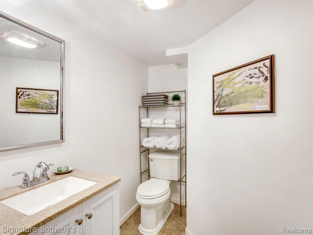 43805 Hanford Road Canton, MI 48187 - Photo 17 of 28