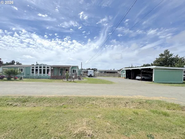$369,000 | 435 Rugh Lane, Lakeside, OR 97449