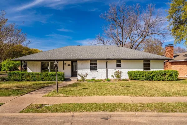 $385,000 | 921 Bromwich Street, Garland, TX 75040