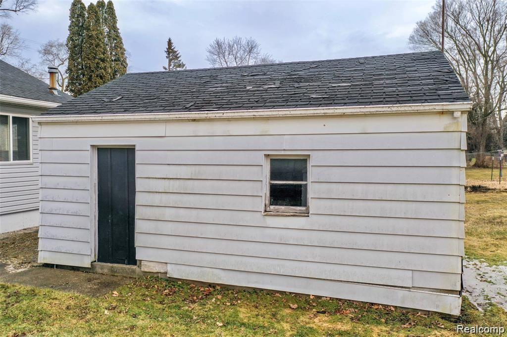 4387 Crosby Road Flint, MI 48506 - Photo 45 of 59 616B36B0-8E96-49F6-B223-72901C61382F_1_201_a.jpeg