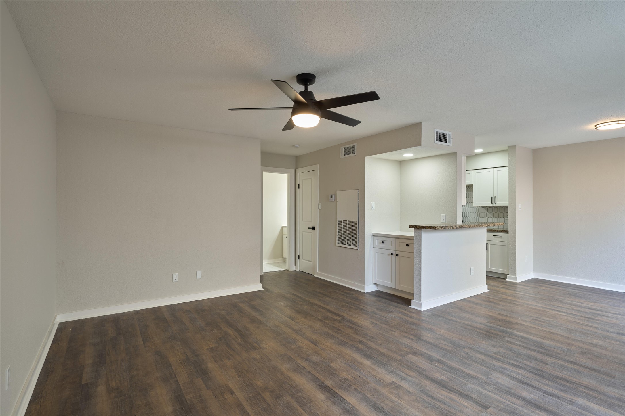 6500 Sands Point Drive, Unit 110 Houston, TX 77074 - Photo 2 of 26
