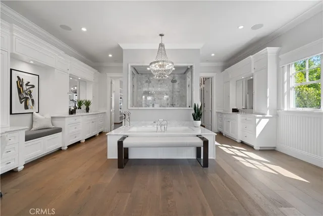 $10,000,000 | 17528 Jayden Lane, Encino, CA 91316