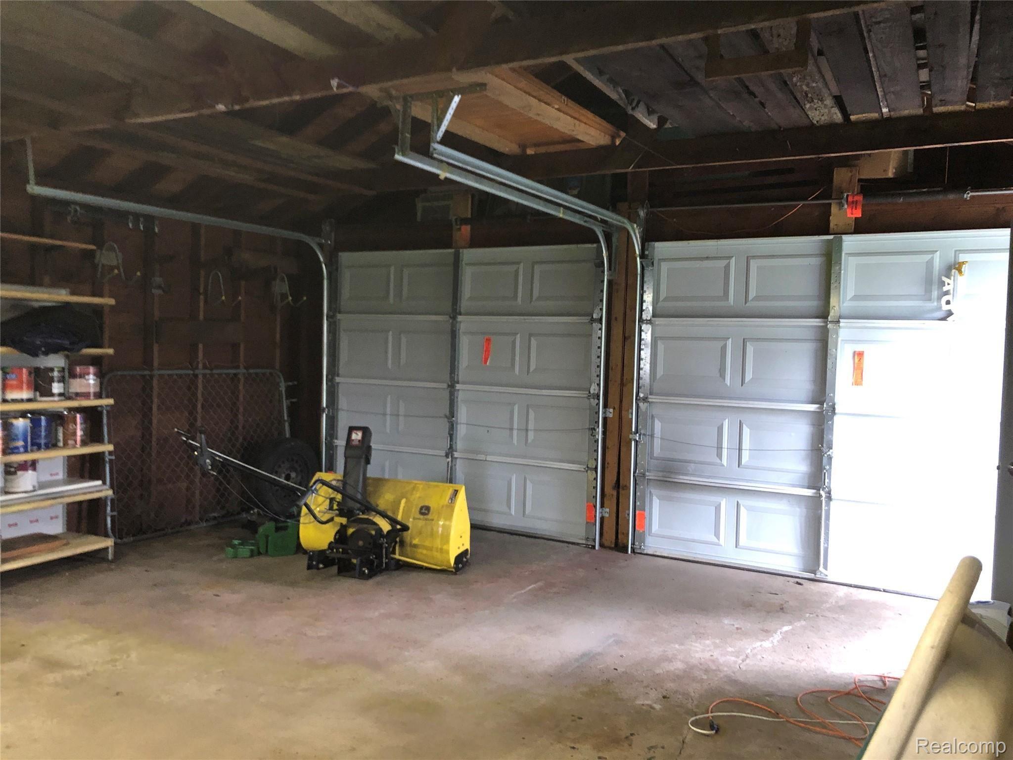 6210 Inkster Road Dearborn Heights, MI 48127 - Photo 11 of 27 detached 2 car garage