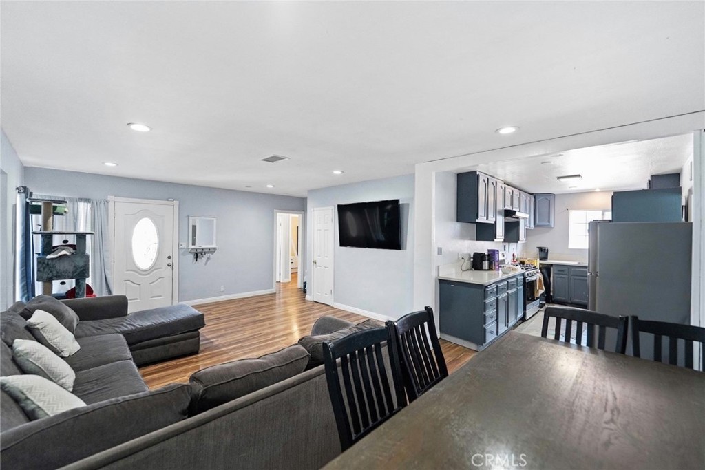 2412 West Raymond Street Compton, CA 90220 - Photo 17 of 37