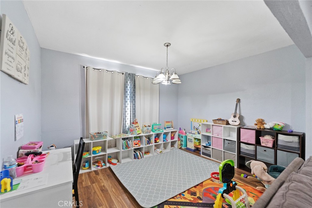 2412 West Raymond Street Compton, CA 90220 - Photo 18 of 37