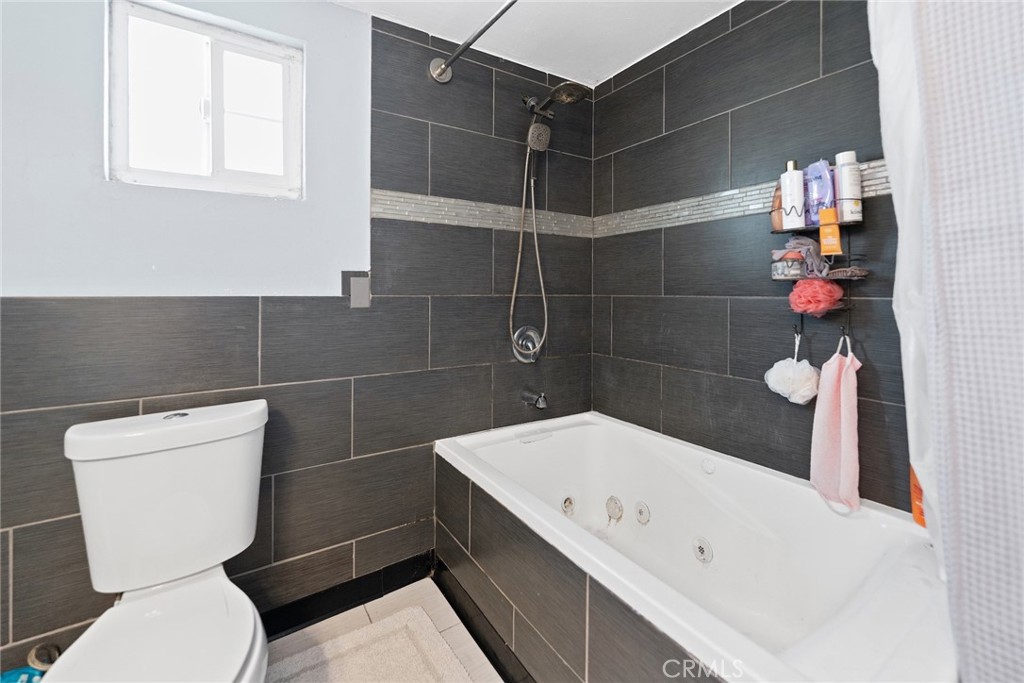 2412 West Raymond Street Compton, CA 90220 - Photo 21 of 37