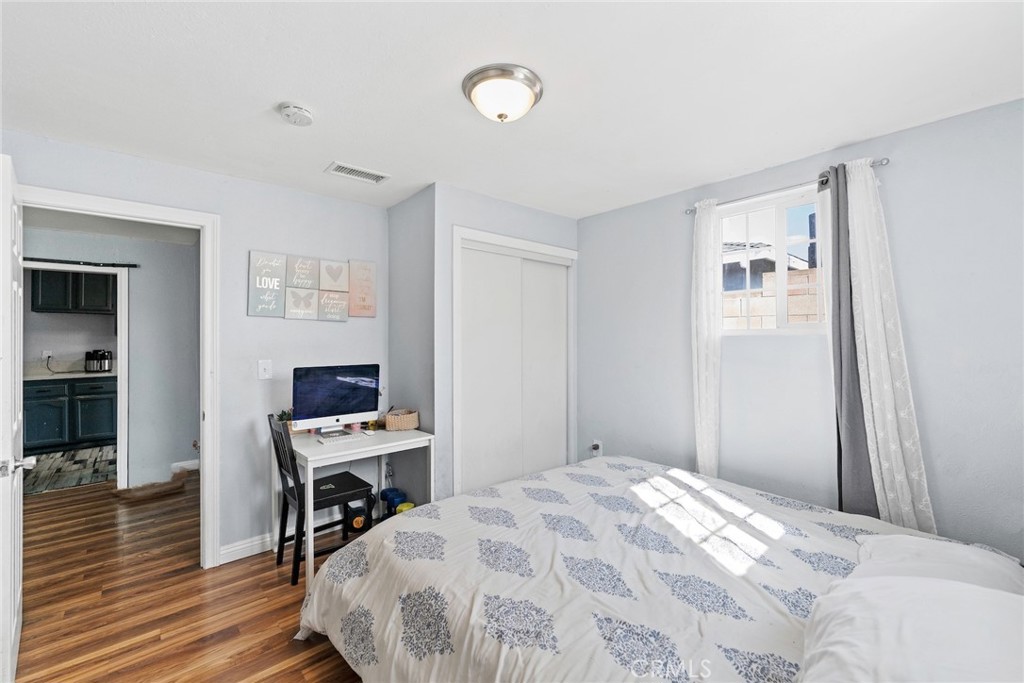 2412 West Raymond Street Compton, CA 90220 - Photo 36 of 37