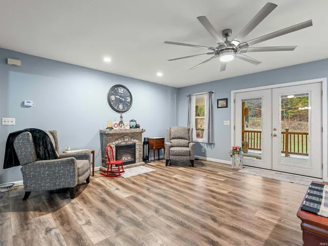 $414,900 | 282 Wyler Lane, Campbellsburg, IN 47108