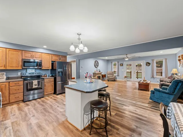 $414,900 | 282 Wyler Lane, Campbellsburg, IN 47108