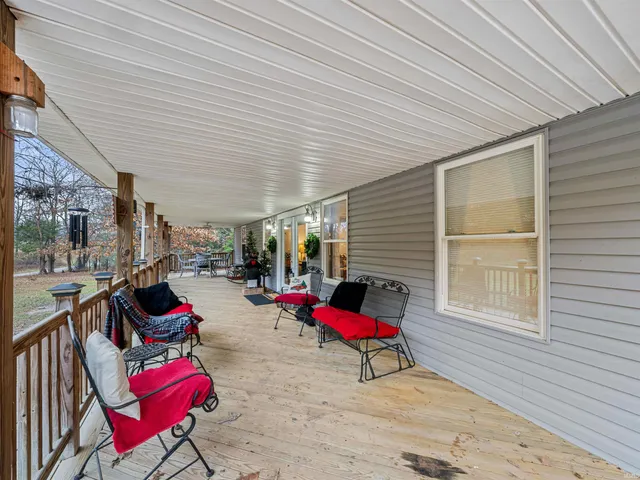 $414,900 | 282 Wyler Lane, Campbellsburg, IN 47108