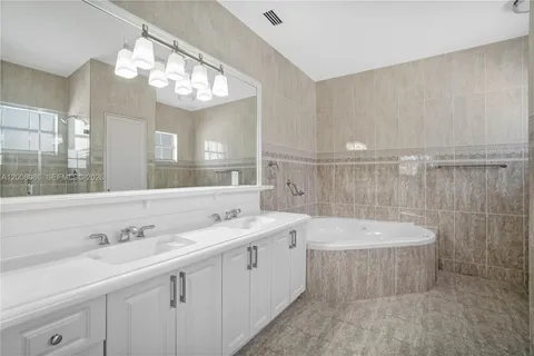 $925,000 | 2850 Northwest 5th Street, Miami, FL 33125
