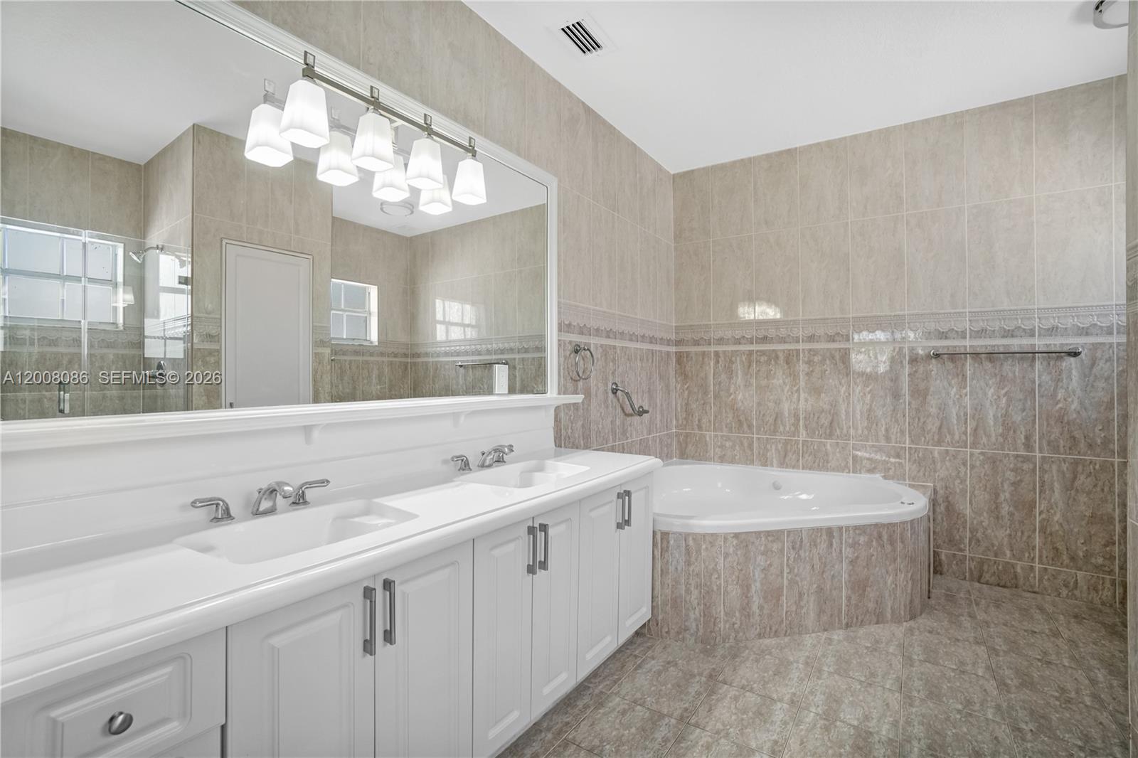 2850 Northwest 5th Street Miami, FL 33125 - Photo 15 of 37