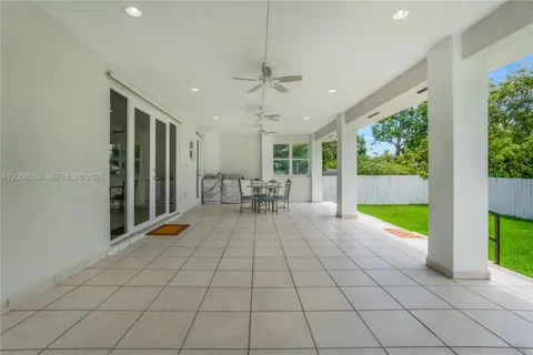 $925,000 | 2850 Northwest 5th Street, Miami, FL 33125