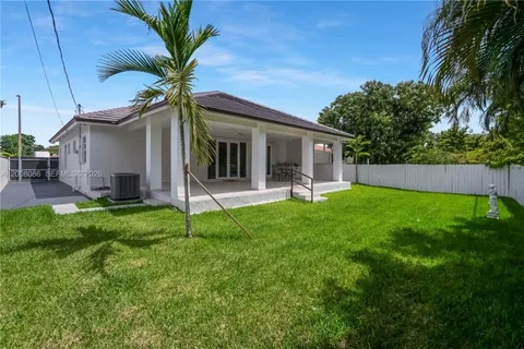 $925,000 | 2850 Northwest 5th Street, Miami, FL 33125