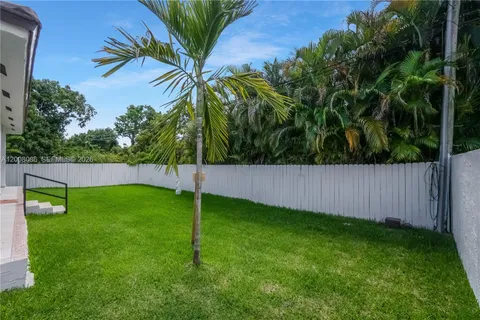 $925,000 | 2850 Northwest 5th Street, Miami, FL 33125
