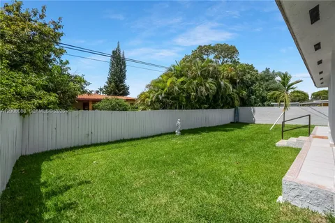 $925,000 | 2850 Northwest 5th Street, Miami, FL 33125