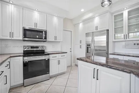 $925,000 | 2850 Northwest 5th Street, Miami, FL 33125